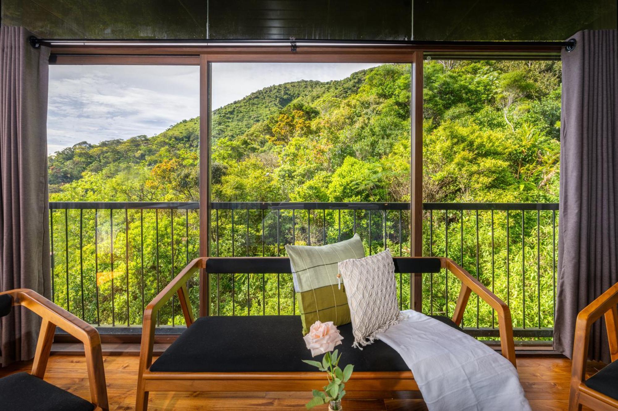 The Riverston Grand Matale Exterior photo